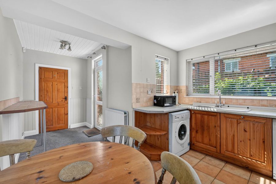 210 Holywood Road