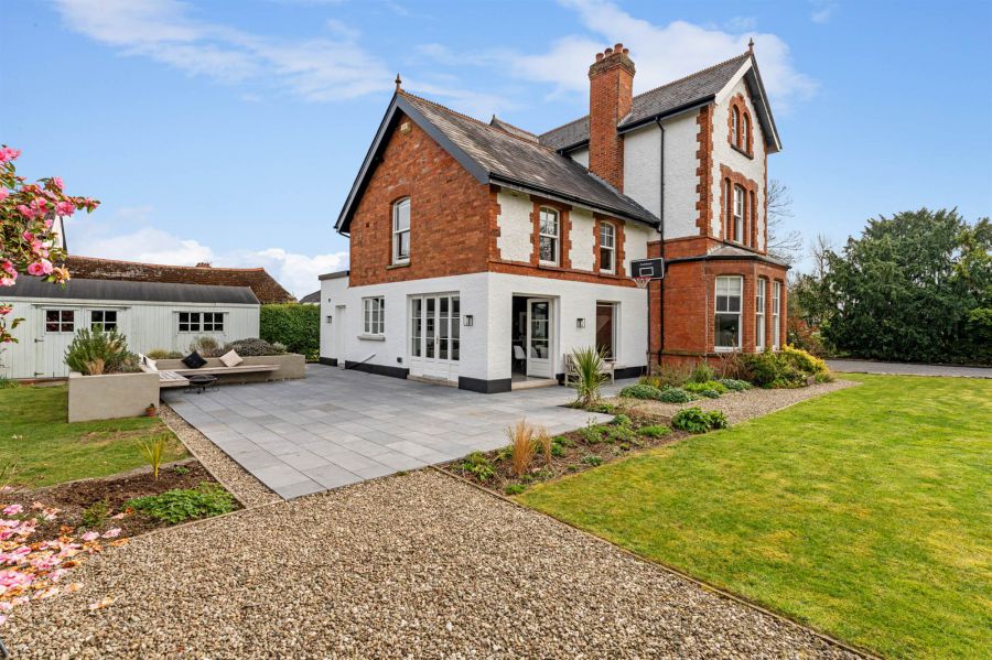 140 Kensington Road