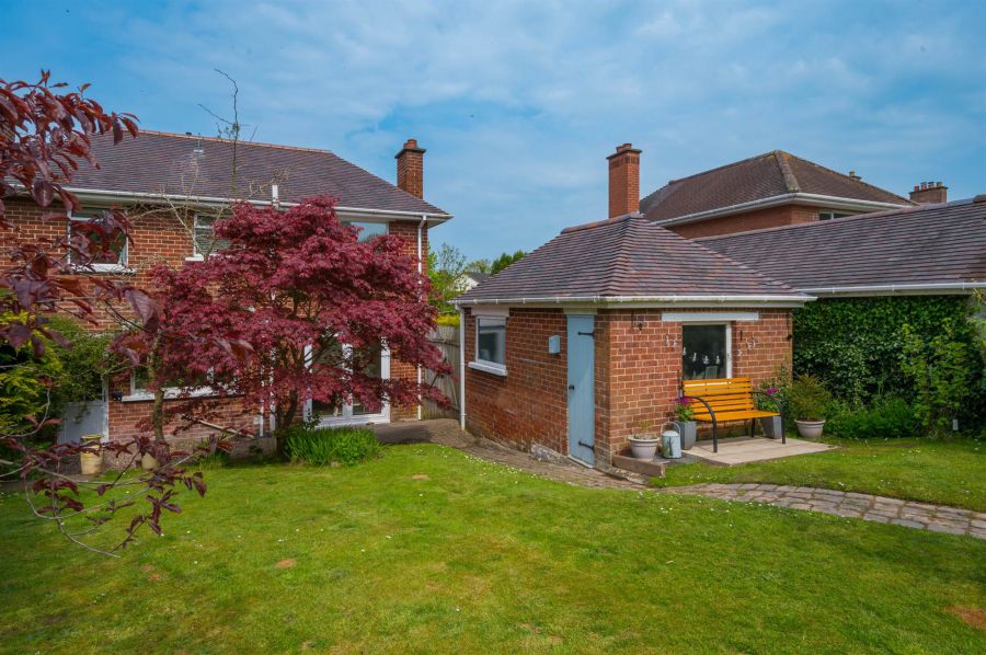 69 Old Dundonald Road