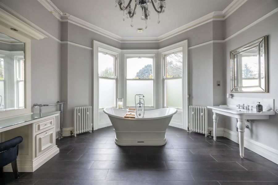 Benburb House, 31 Kings Road