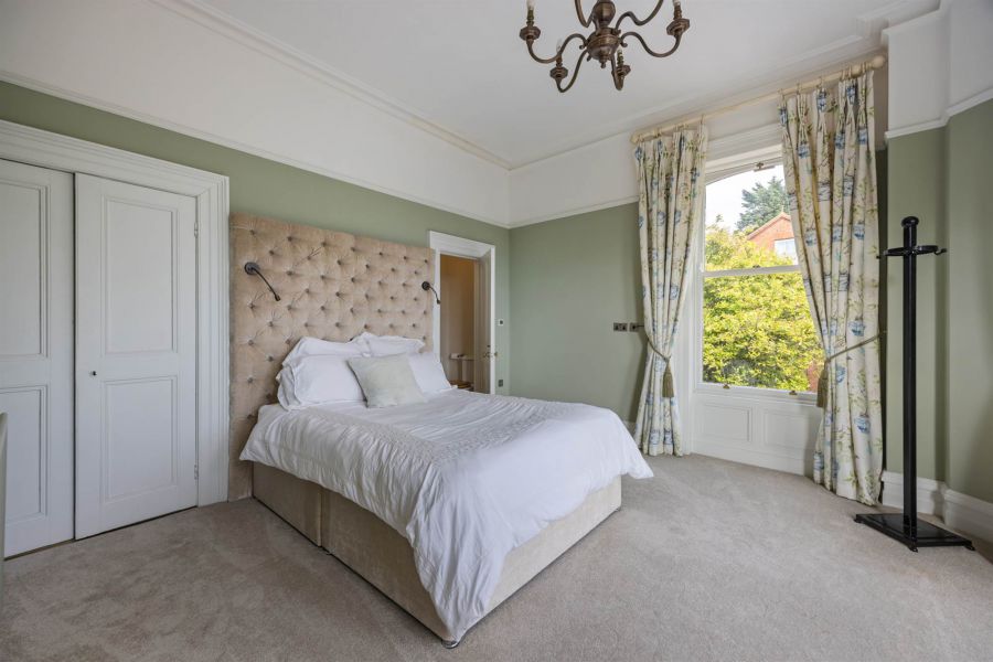 Benburb House, 31 Kings Road
