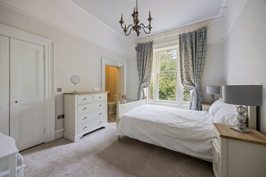 Benburb House, 31 Kings Road
