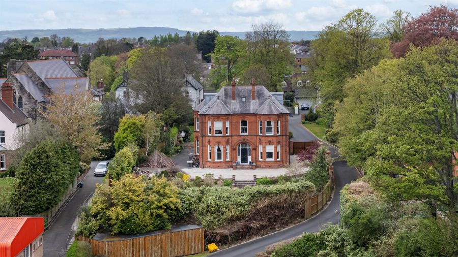 Benburb House, 31 Kings Road