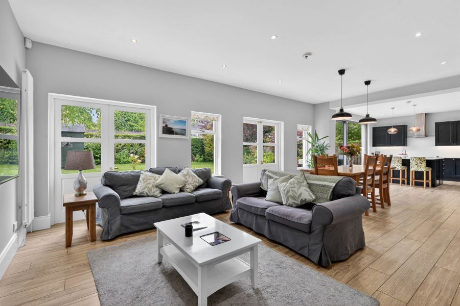 28 Hawthornden Road