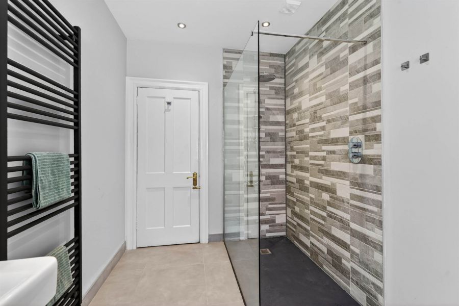 28 Hawthornden Road
