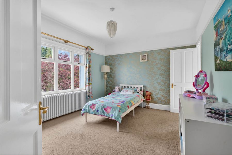 28 Hawthornden Road