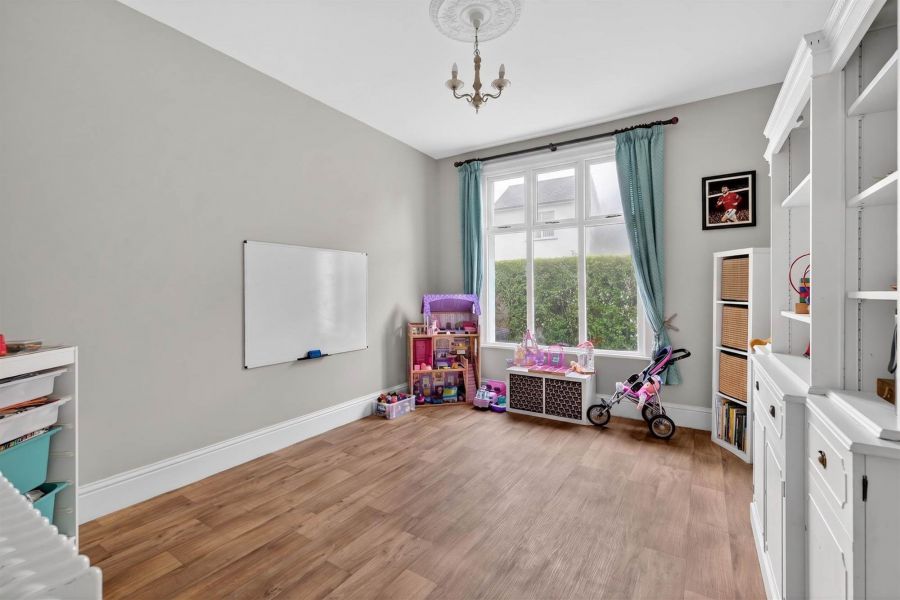 28 Hawthornden Road