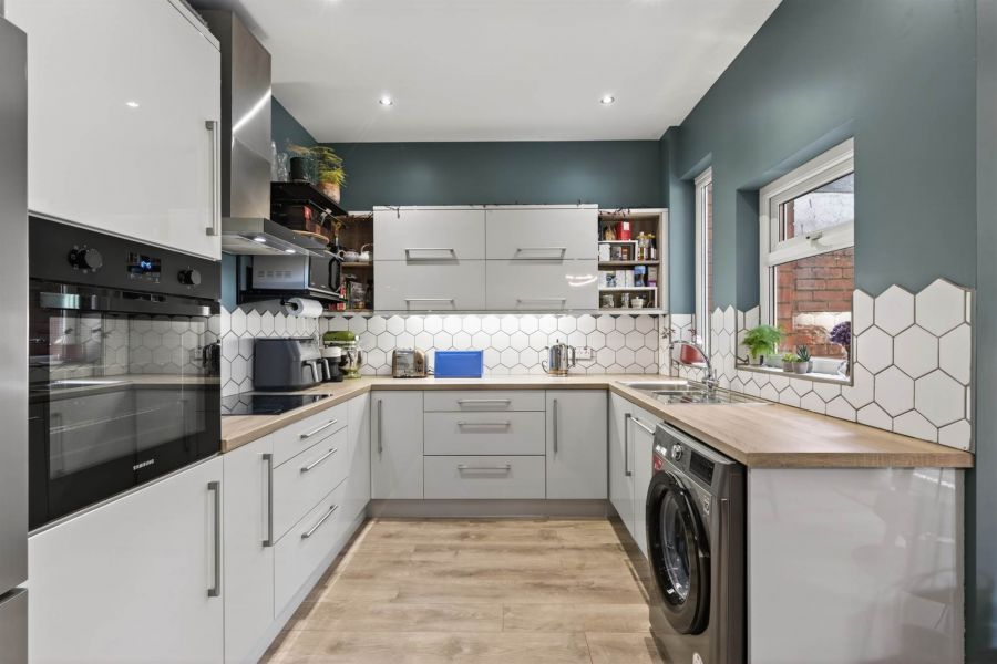 12 Innisfayle Gardens