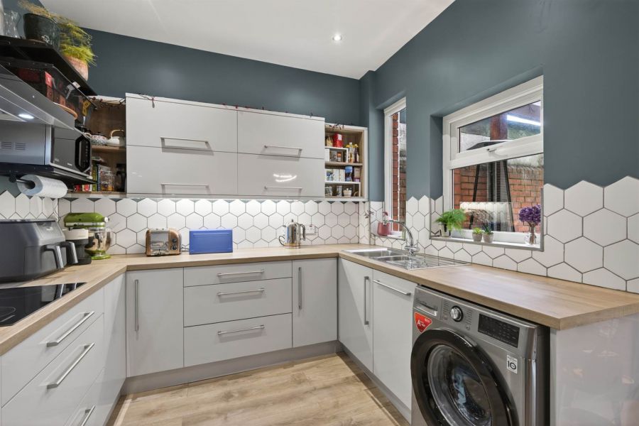 12 Innisfayle Gardens