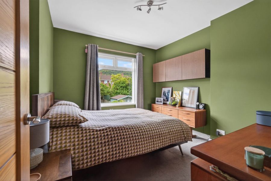 12 Innisfayle Gardens