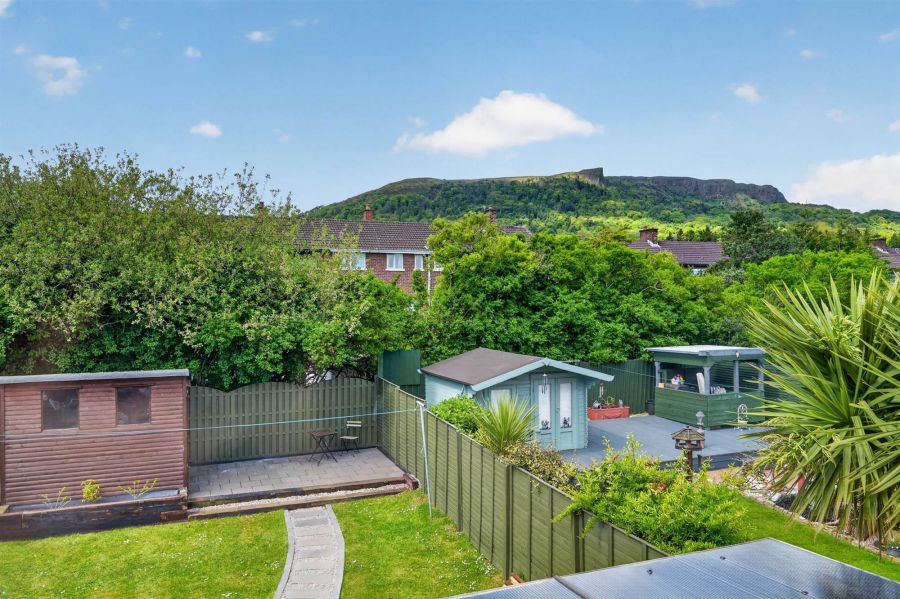 12 Innisfayle Gardens