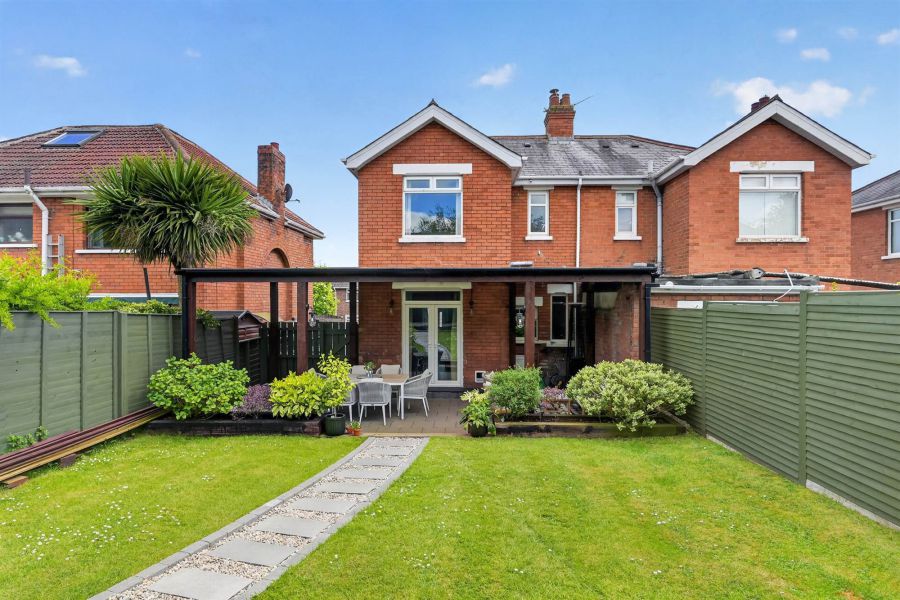 12 Innisfayle Gardens