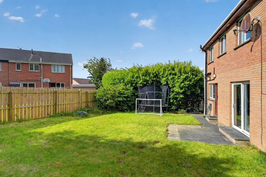 83 Tadworth