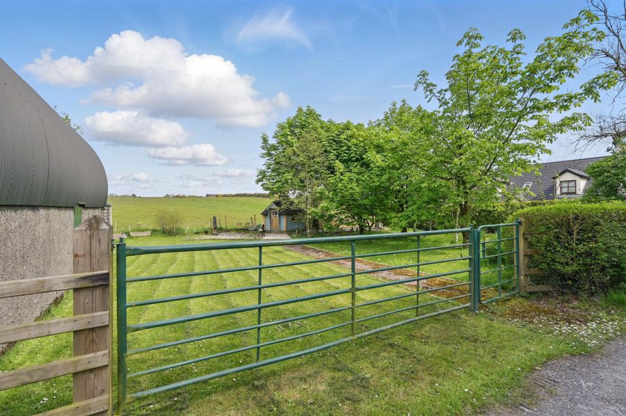 Avoca Farm, 42 Ballymiscaw Road