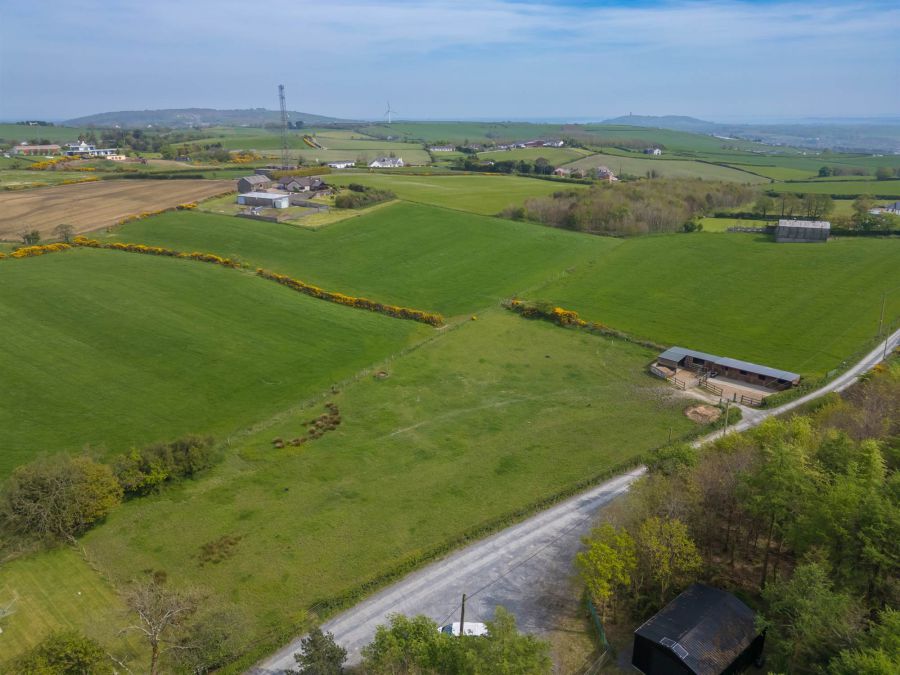 Avoca Farm, 42 Ballymiscaw Road