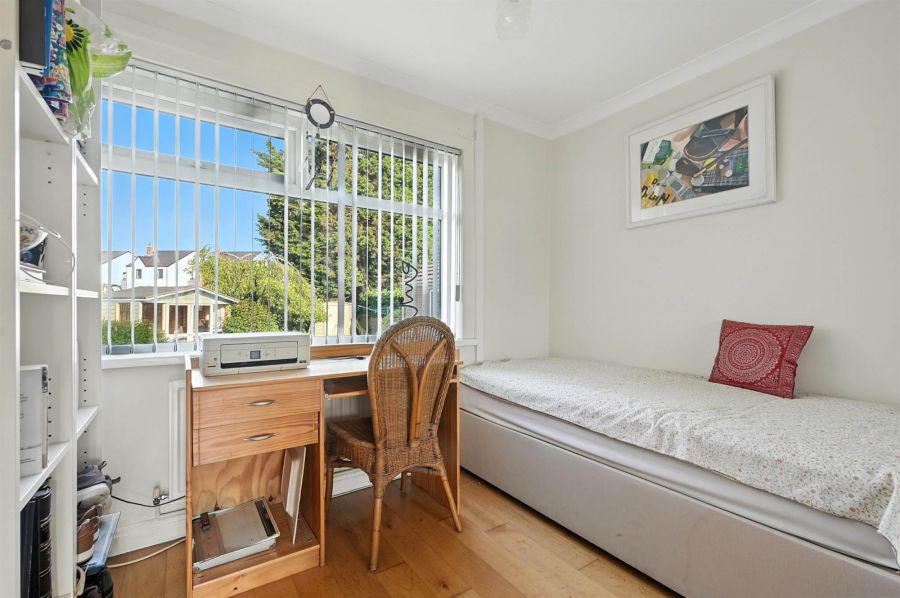 5 Navar Drive