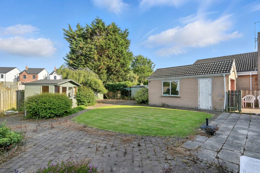 5 Navar Drive