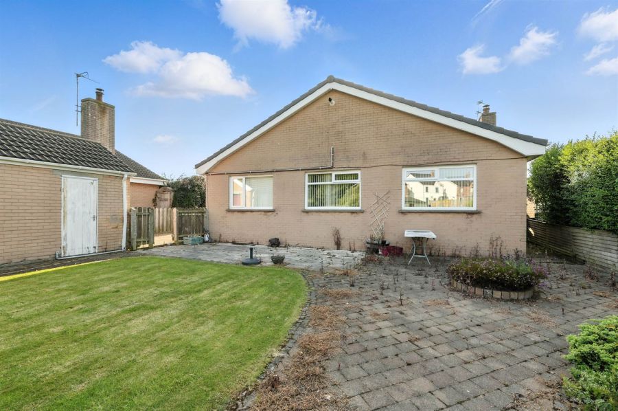 5 Navar Drive