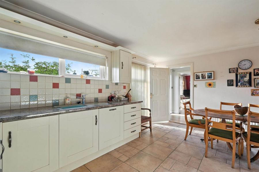 5 Navar Drive