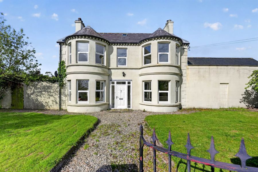 Hogstown House, 12 Hogstown Road