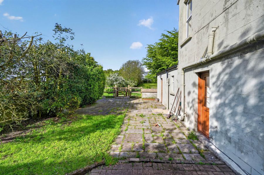 Hogstown House, 12 Hogstown Road