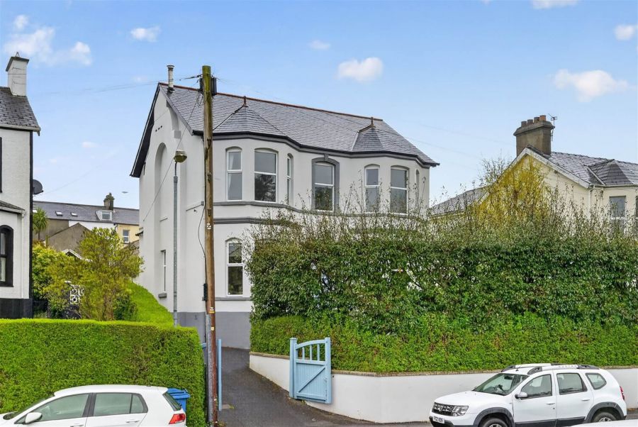 4 Springfield Avenue