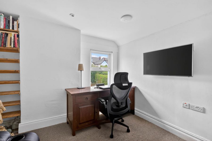 4 Springfield Avenue