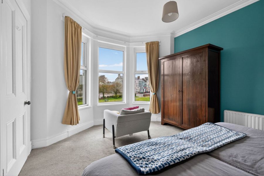 4 Springfield Avenue