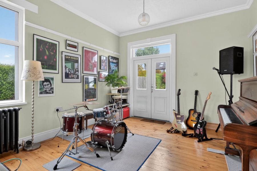 4 Springfield Avenue