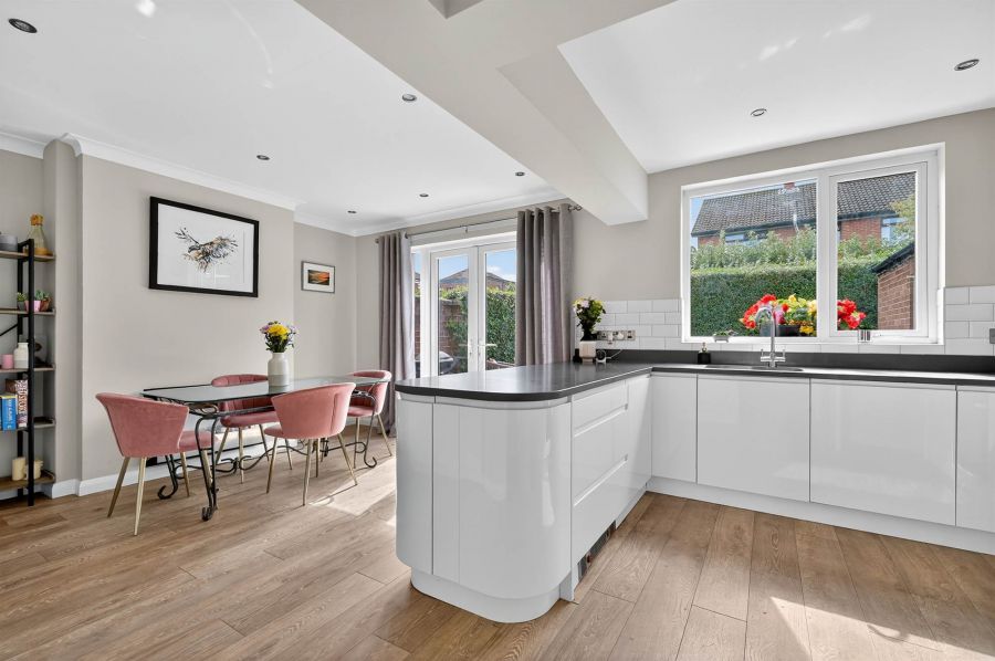 8 Norwood Crescent