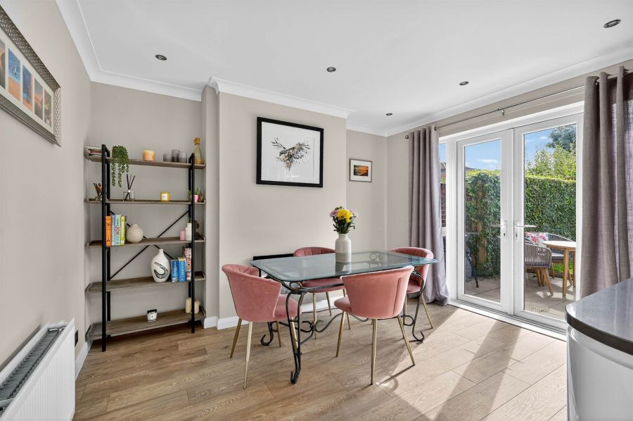 8 Norwood Crescent