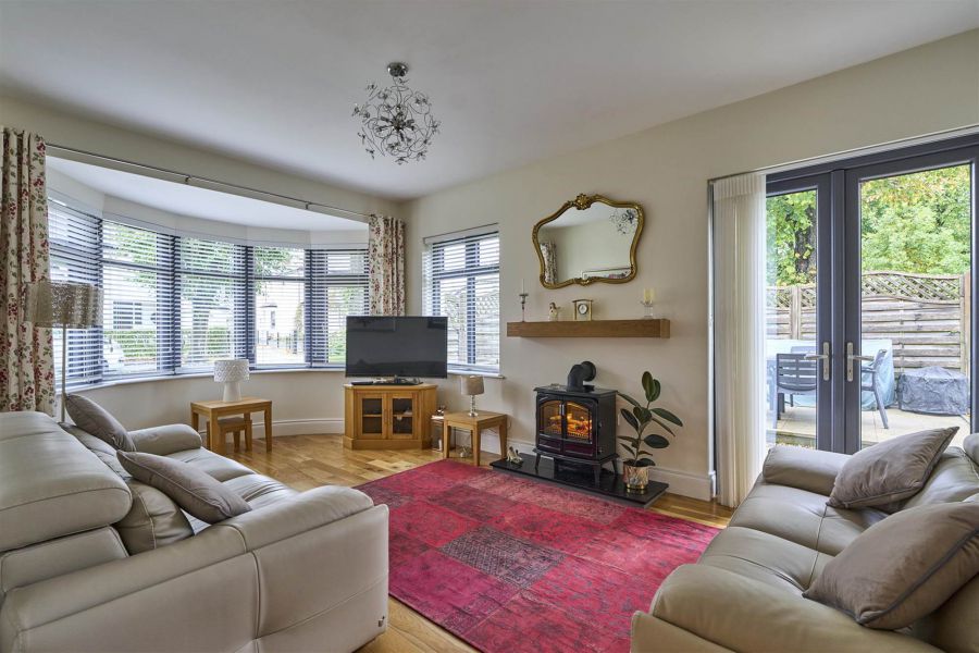 33 Ormiston Crescent