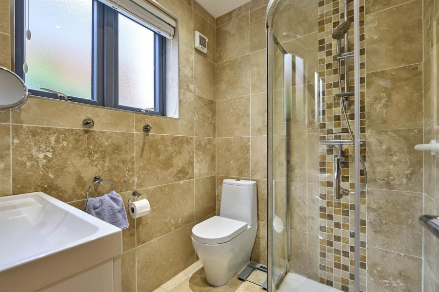 33 Ormiston Crescent 33 Ormiston Crescent