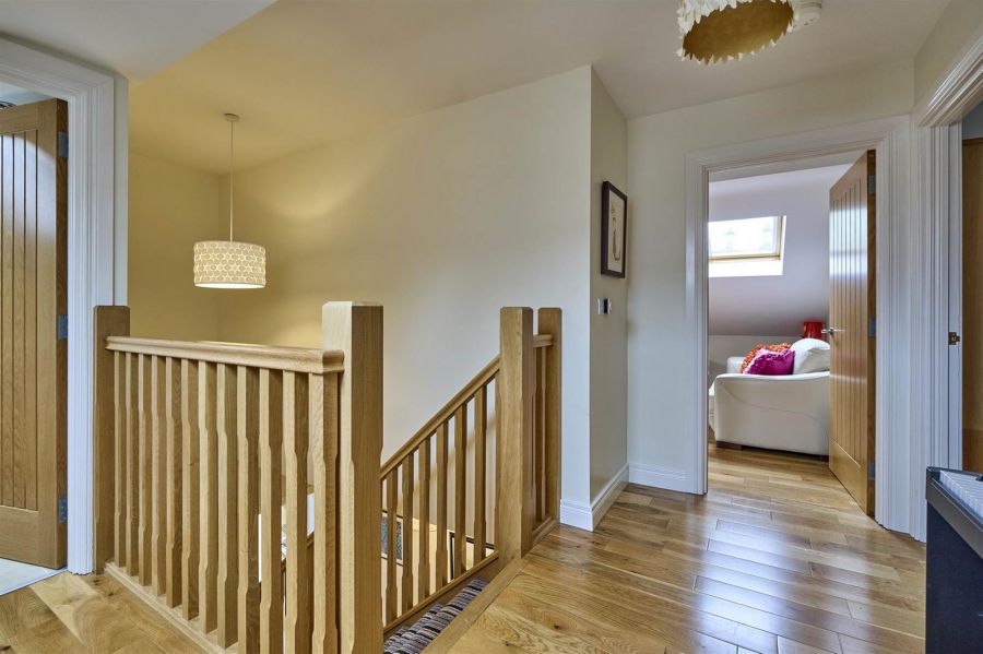 33 Ormiston Crescent