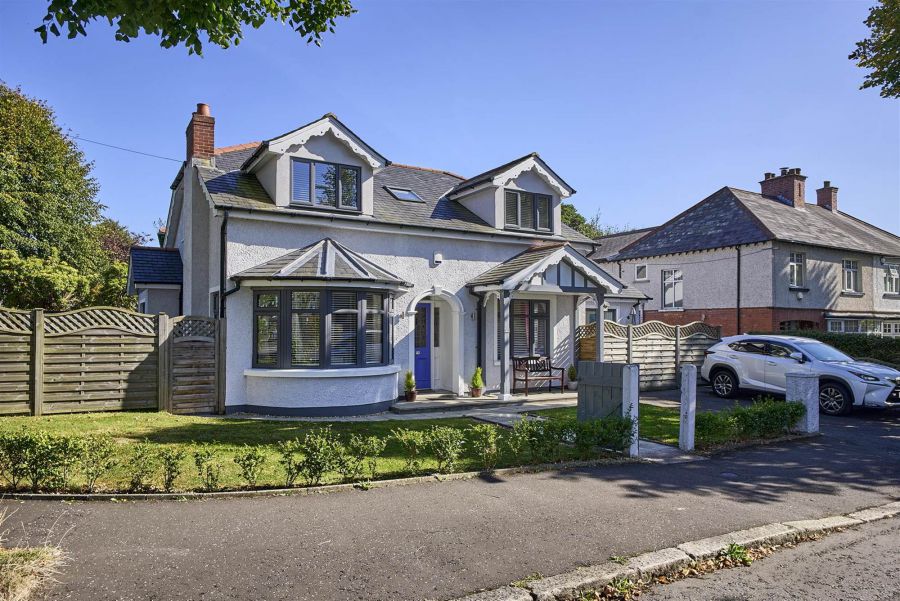 33 Ormiston Crescent
