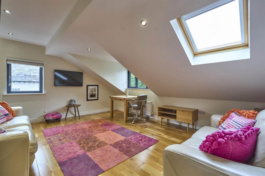 33 Ormiston Crescent