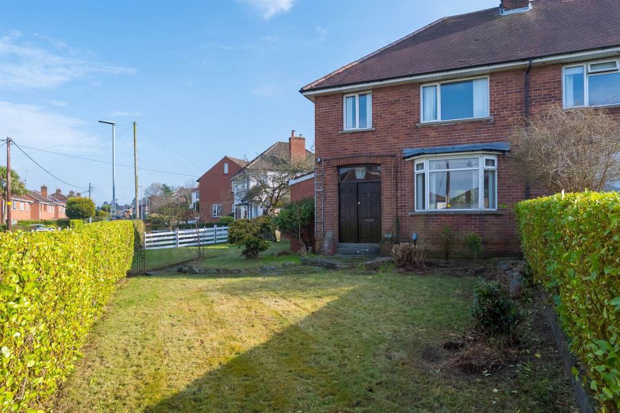 39 Princess Gardens, Holywood, Co Down, BT18 0PN