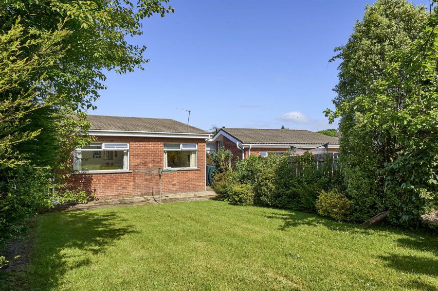 16 Rannoch Road