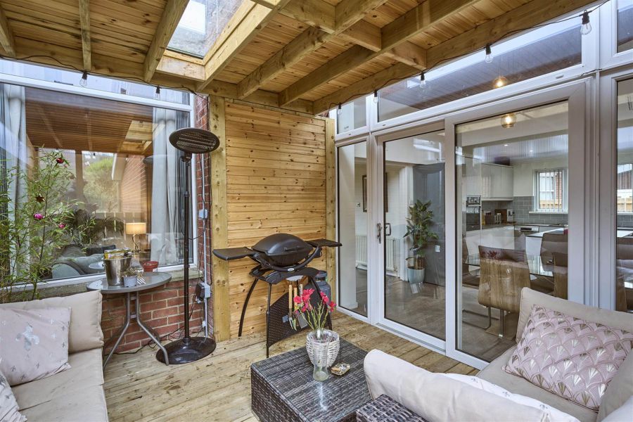 16 Rannoch Road