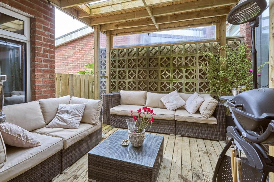 16 Rannoch Road