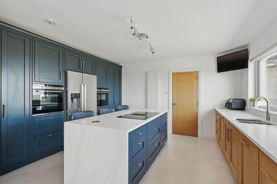 39 Whiterock Road With Annex