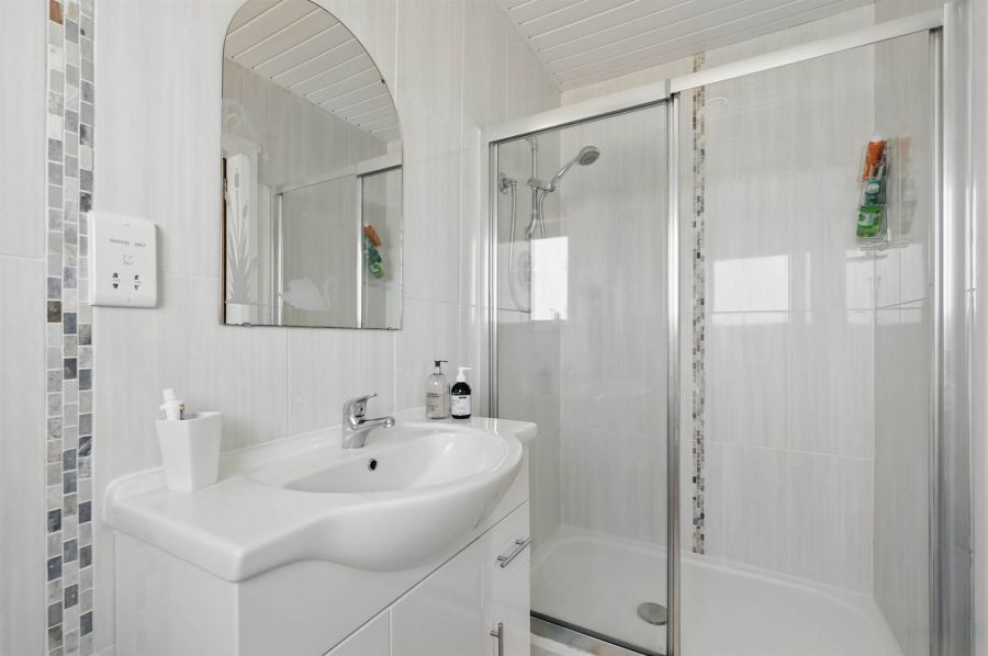 39 Whiterock Road With Annex
