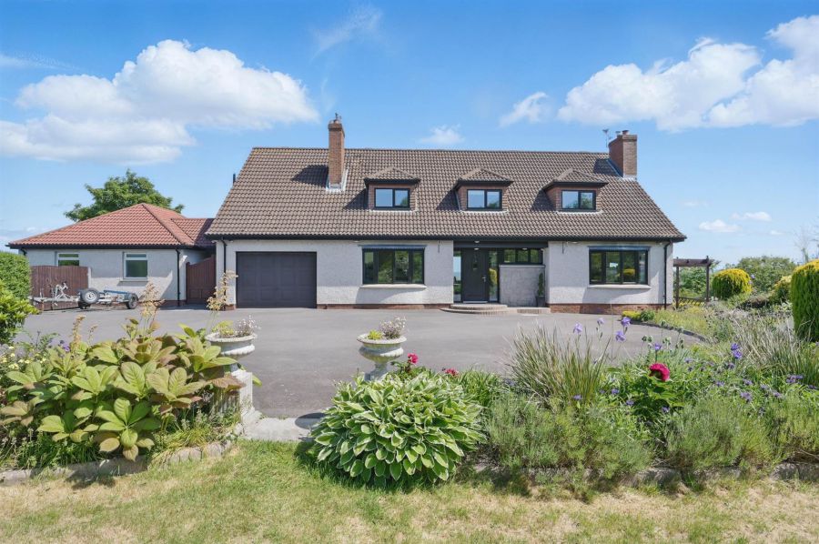 39 Whiterock Road With Annex