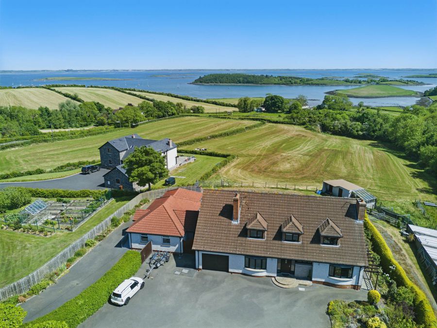 39 Whiterock Road With Annex
