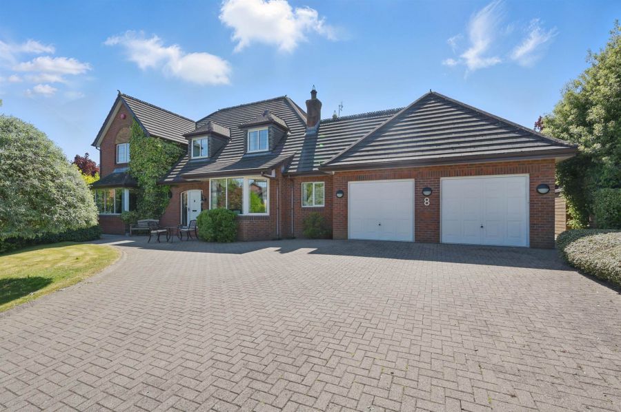 8 Carnesure Manor, comber, newtownards, BT23 5SJ