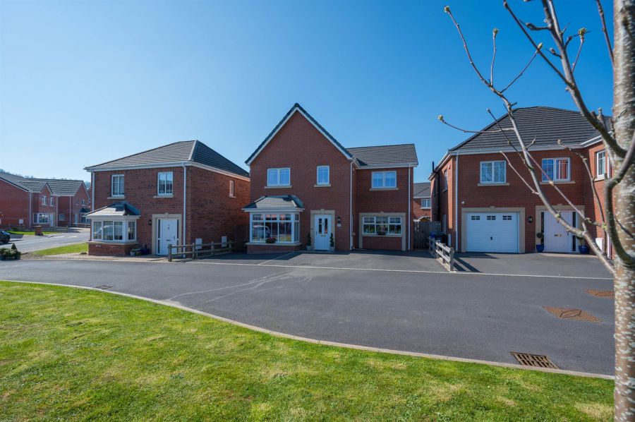 43 Manse Gate