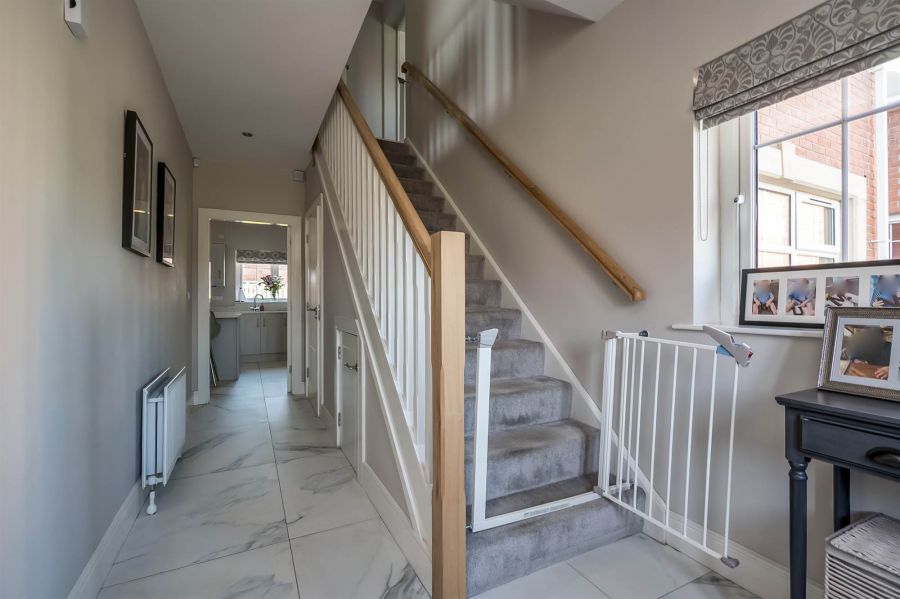 43 Manse Gate