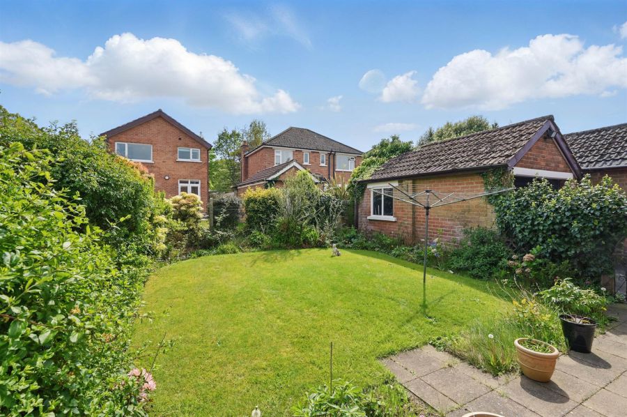 253 Holywood Road