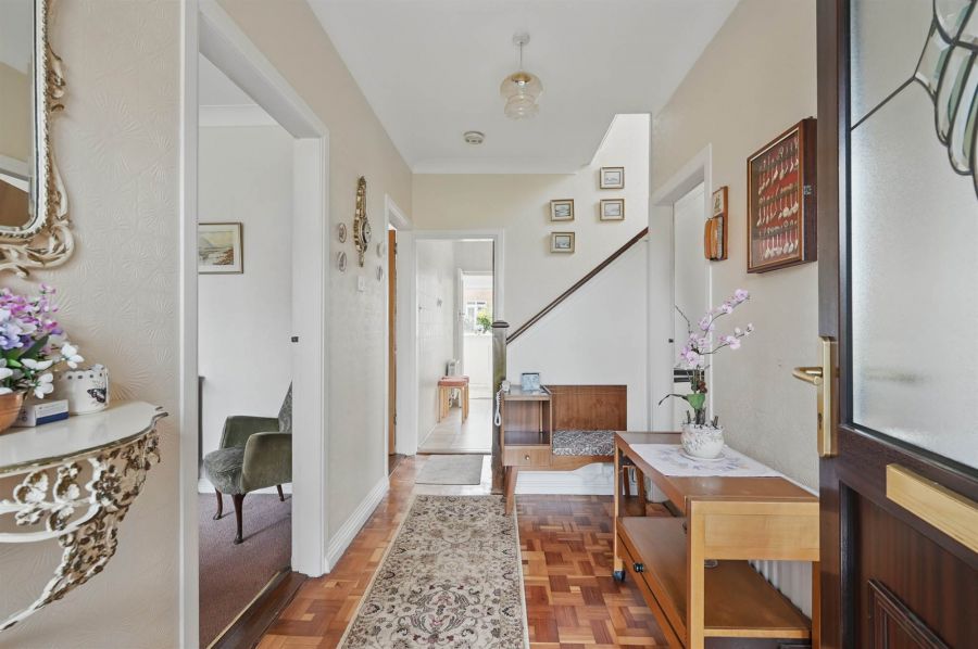 253 Holywood Road