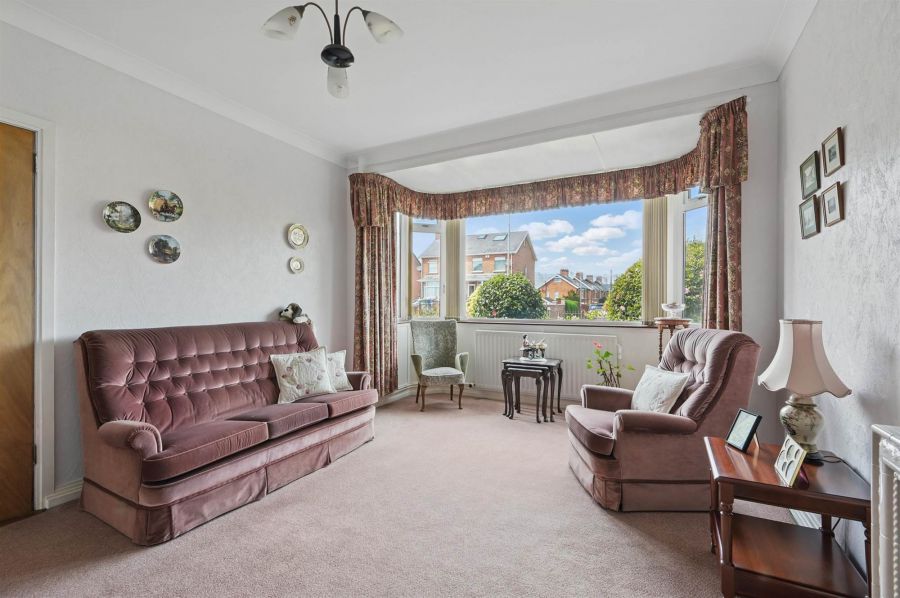 253 Holywood Road